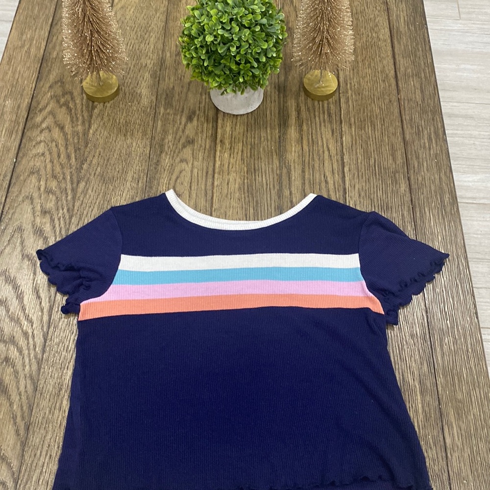 blue crop top